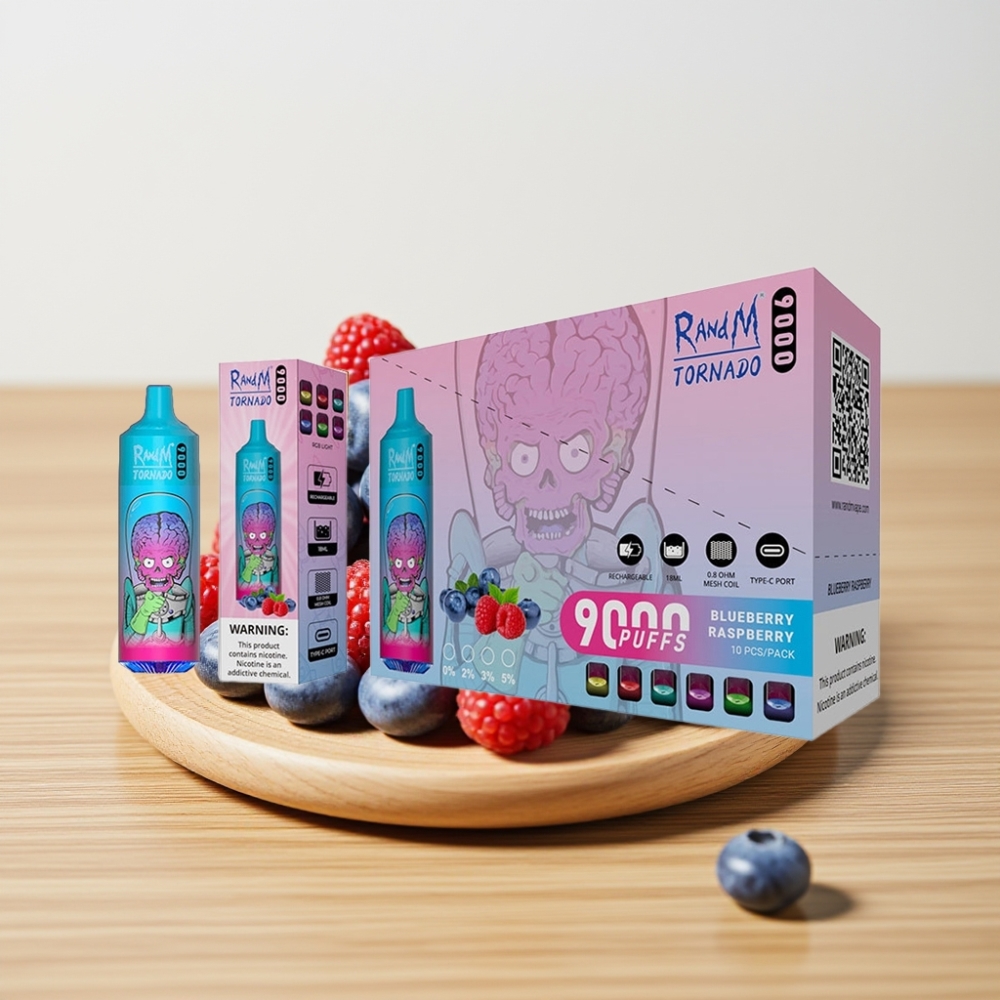 RandM Tornado 9000 Pufova – 850 mAh Baterija, 18 mL Tečnosti, Mrežasti Kalem, Borovnica Malina